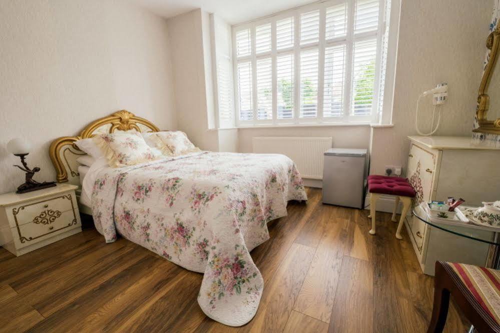 Guest house Katolondonhaus 4*